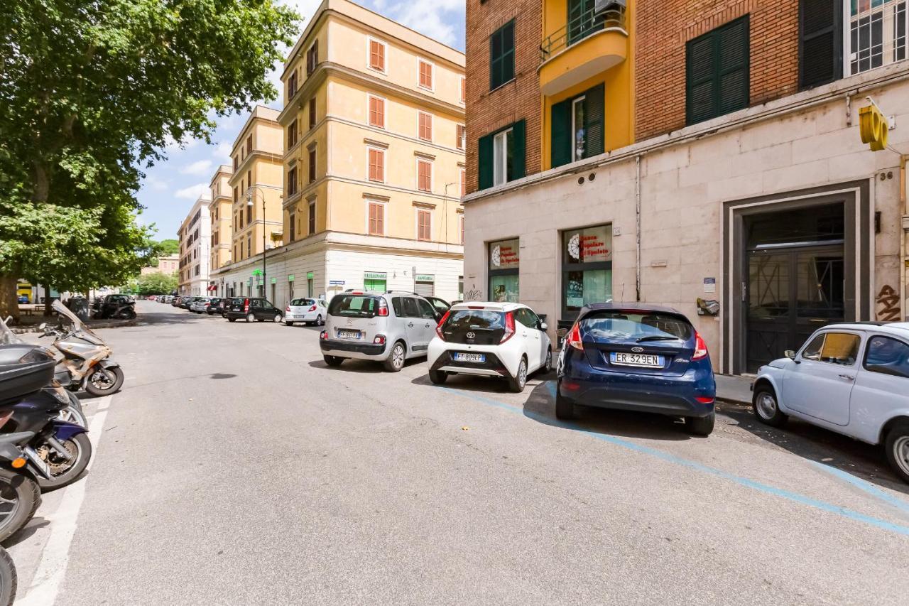 Appartamenti Con Vista Piazza Testaccio Rzym Zewnętrze zdjęcie